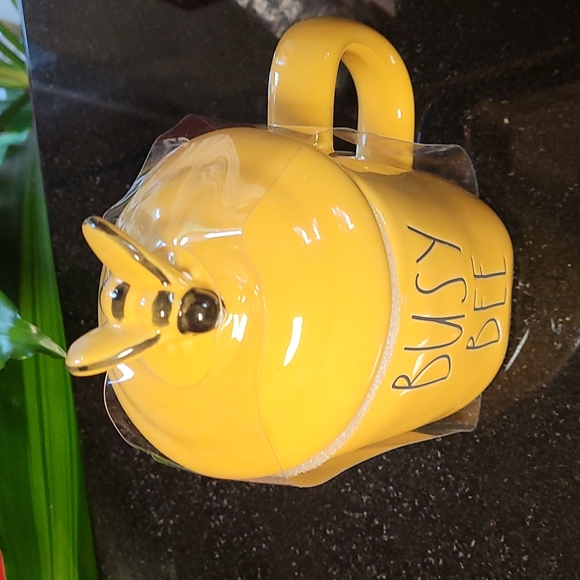 🐝Rae Dunn Busy Bee Mug w/Lid - Picture 3 of 4